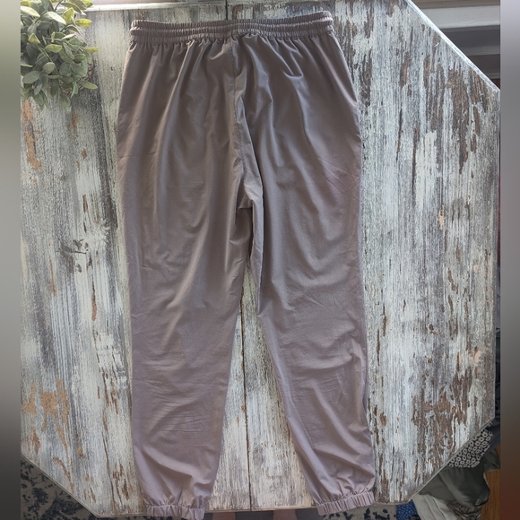 Aritzia TNAMove Speed Jogger Women's Medium Brown - Picture 6 of 8